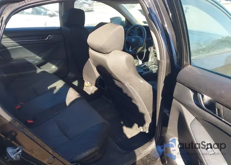 2018 Honda Accord Lx z USA, uszkodzony, nr VIN 1HGCV1F15JA160795